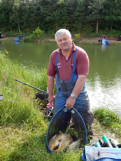 John Holmes disabled match fishing national 20132.jpg